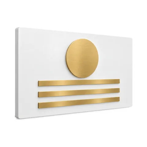 Panel de fondo blanco mate con un logo abstracto de metal dorado, un círculo y tres barras, apagado